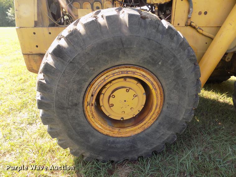 image for item DB9188 1975 Michigan 175A wheel loader