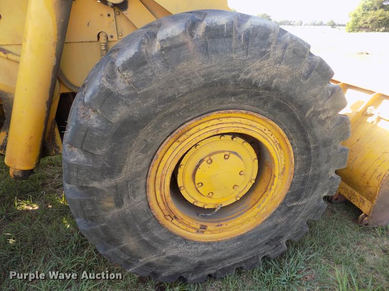 image for item DB9188 1975 Michigan 175A wheel loader