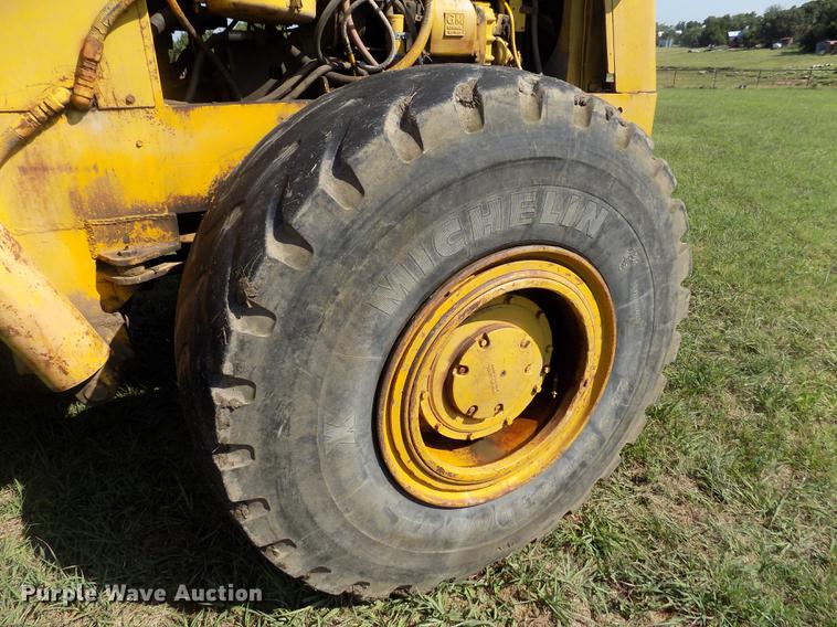 image for item DB9188 1975 Michigan 175A wheel loader