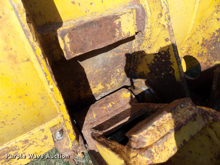 image for item DB9188 1975 Michigan 175A wheel loader