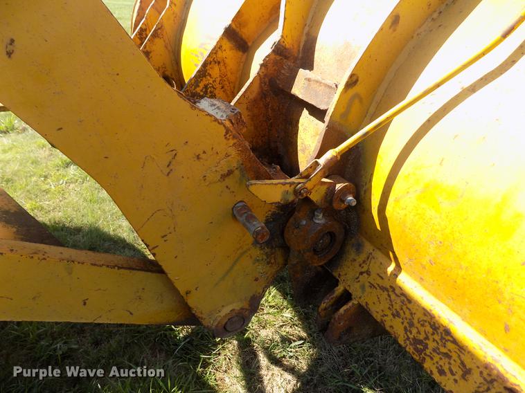image for item DB9188 1975 Michigan 175A wheel loader