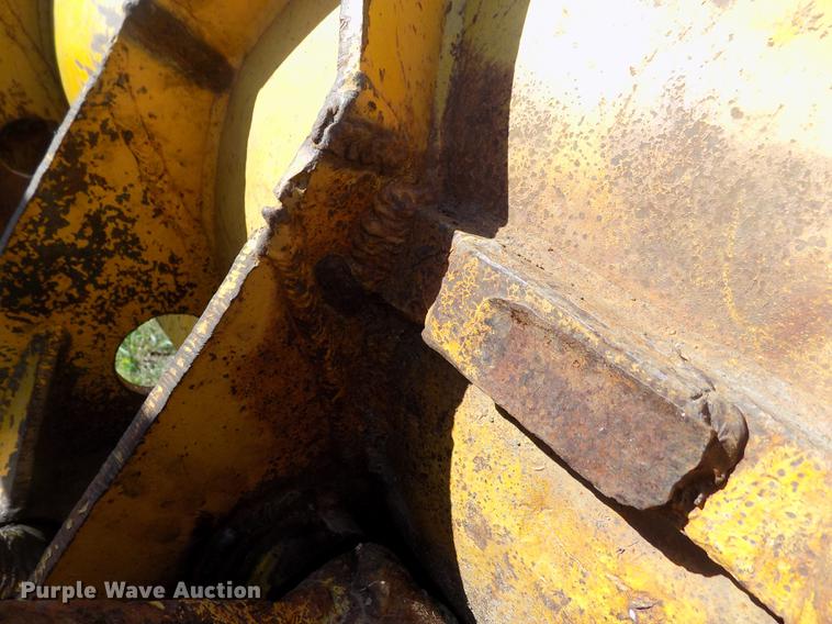 image for item DB9188 1975 Michigan 175A wheel loader