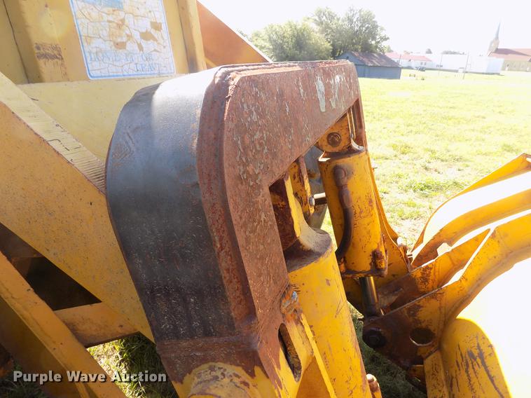 image for item DB9188 1975 Michigan 175A wheel loader