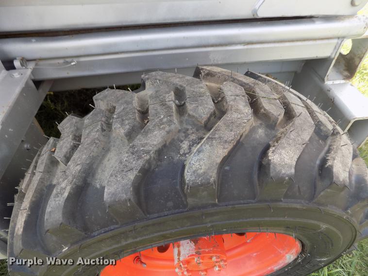 image for item DB9195 2001 Skyjack SJ8831 scissor lift