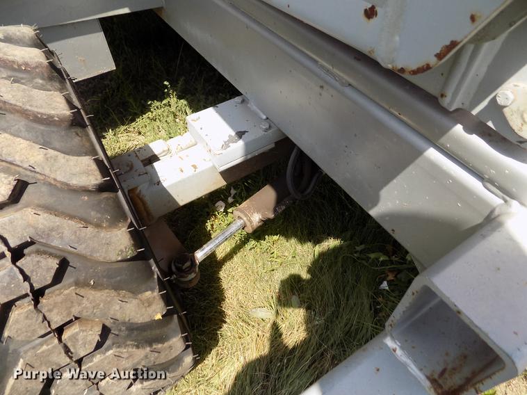 image for item DB9195 2001 Skyjack SJ8831 scissor lift