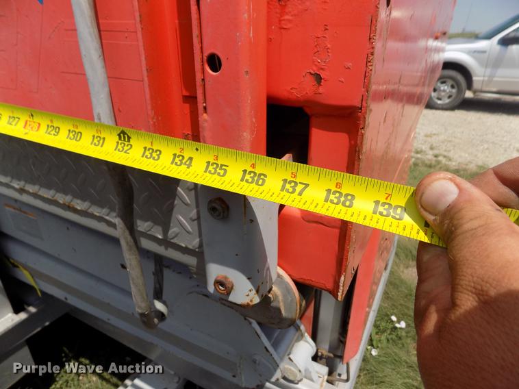 image for item DB9195 2001 Skyjack SJ8831 scissor lift