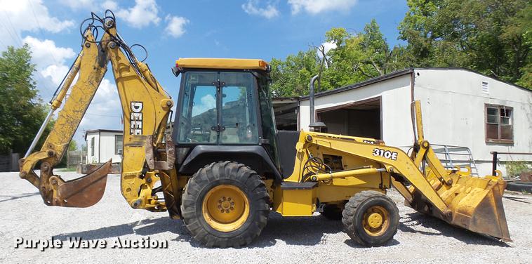 image for item DB9302 1997 John Deere 310E backhoe