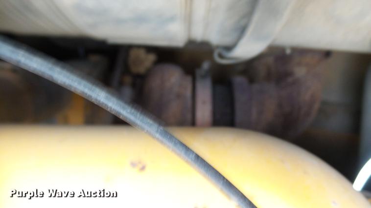 image for item DB9302 1997 John Deere 310E backhoe