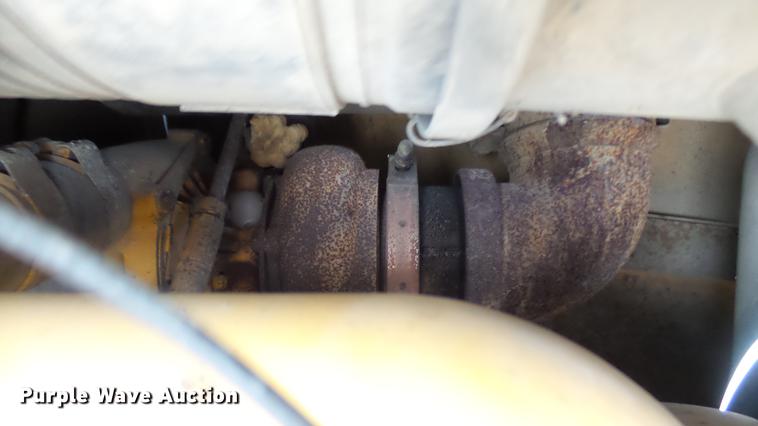 image for item DB9302 1997 John Deere 310E backhoe