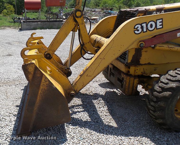 image for item DB9302 1997 John Deere 310E backhoe