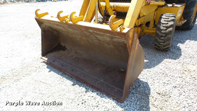 image for item DB9302 1997 John Deere 310E backhoe