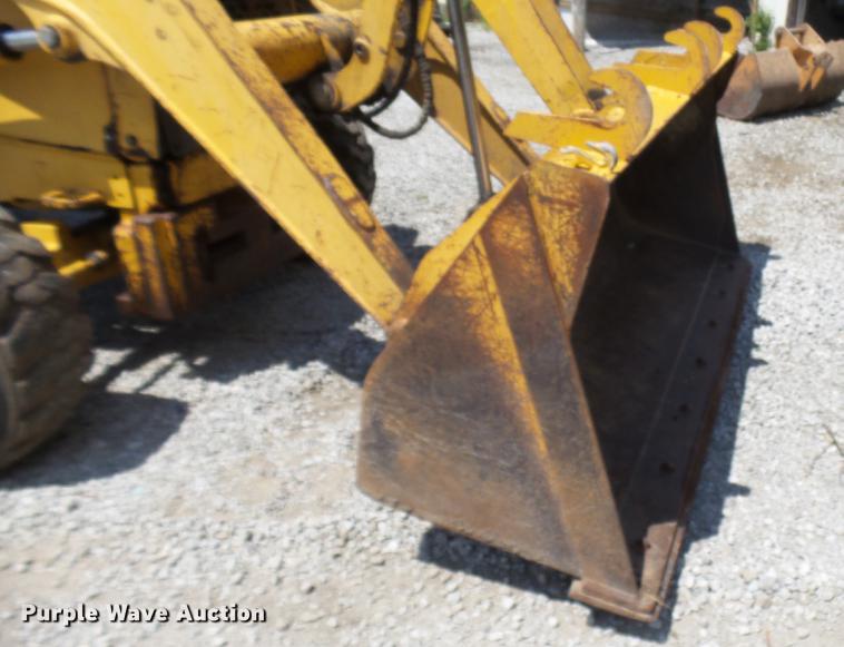 image for item DB9302 1997 John Deere 310E backhoe