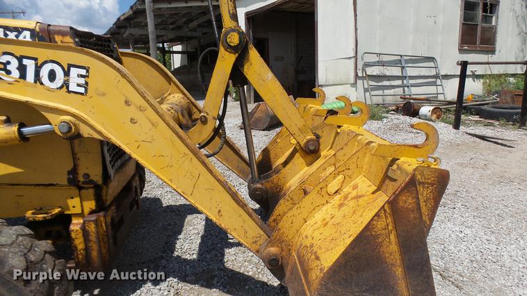 image for item DB9302 1997 John Deere 310E backhoe