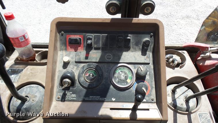 image for item DB9302 1997 John Deere 310E backhoe