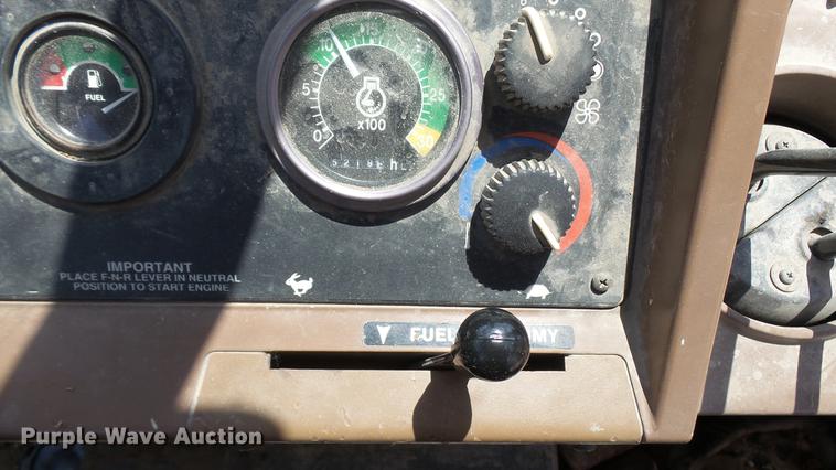 image for item DB9302 1997 John Deere 310E backhoe