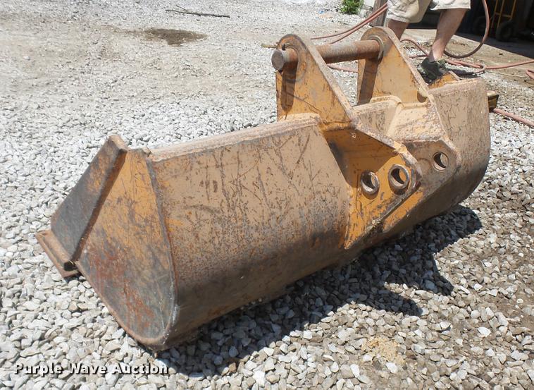 image for item DB9302 1997 John Deere 310E backhoe