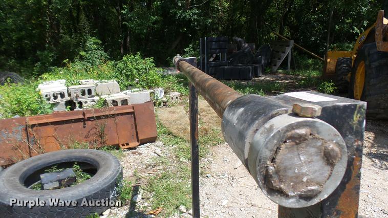 image for item DB9302 1997 John Deere 310E backhoe