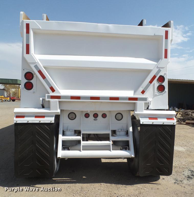image for item DD1130 2003 CST end dump trailer