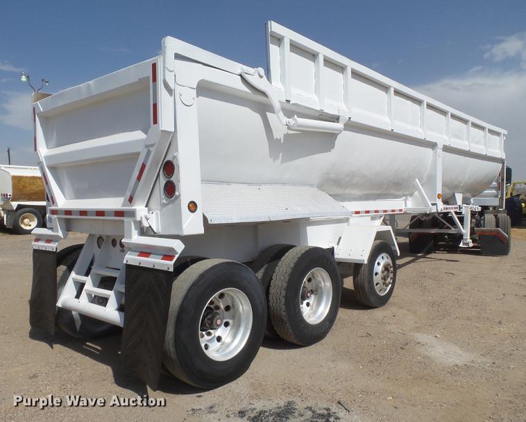 image for item DD1130 2003 CST end dump trailer