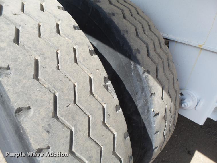 image for item DD1130 2003 CST end dump trailer