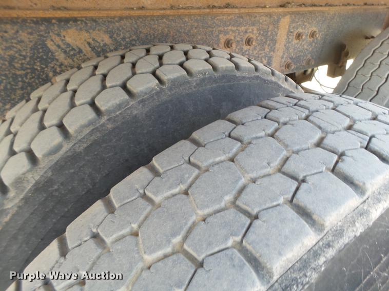 image for item DD1131 1996 Mack RD688S dump truck