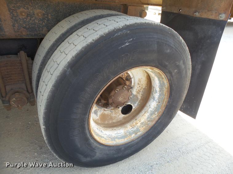 image for item DD1131 1996 Mack RD688S dump truck