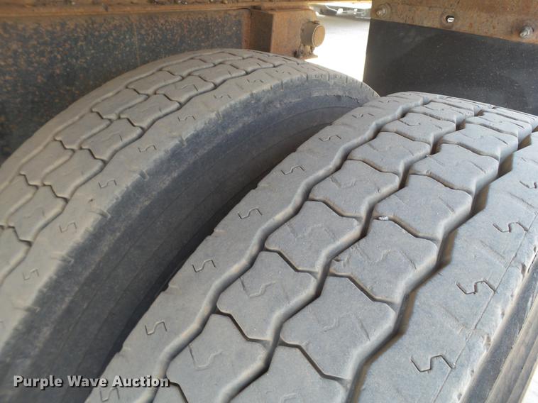 image for item DD1131 1996 Mack RD688S dump truck