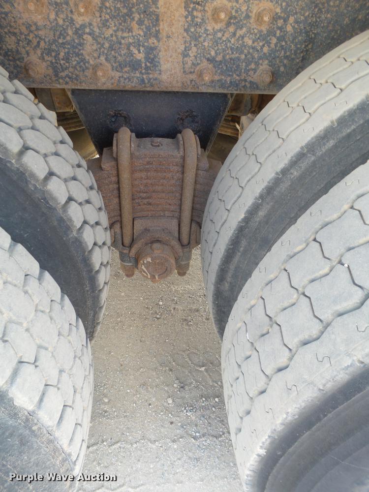 image for item DD1131 1996 Mack RD688S dump truck