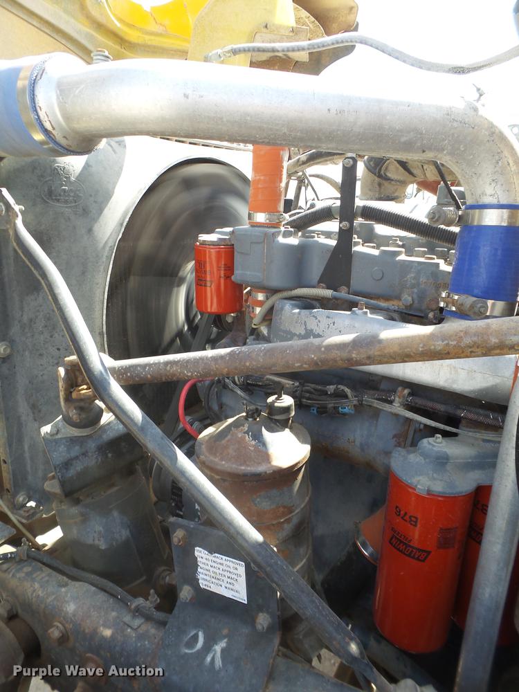 image for item DD1131 1996 Mack RD688S dump truck