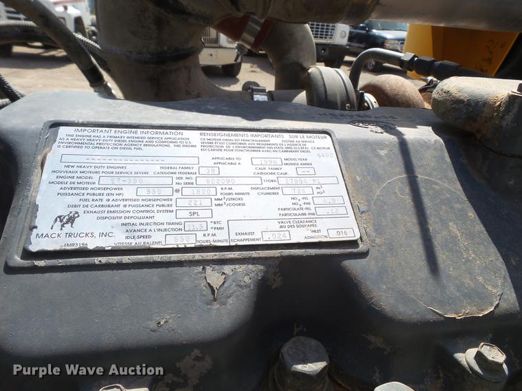 image for item DD1131 1996 Mack RD688S dump truck