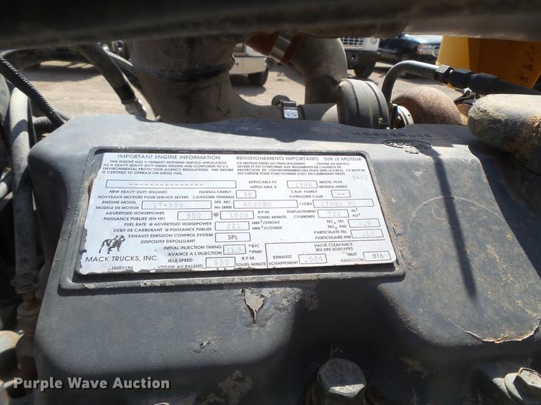 image for item DD1131 1996 Mack RD688S dump truck