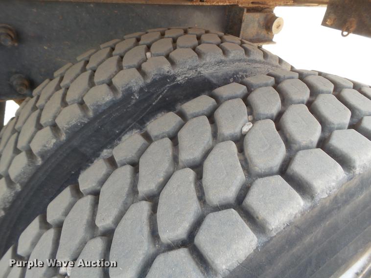 image for item DD1132 2001 Mack RD688S dump truck