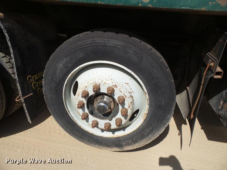 image for item DD1132 2001 Mack RD688S dump truck