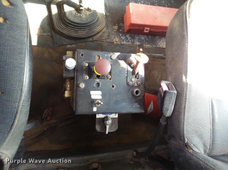 image for item DD1132 2001 Mack RD688S dump truck