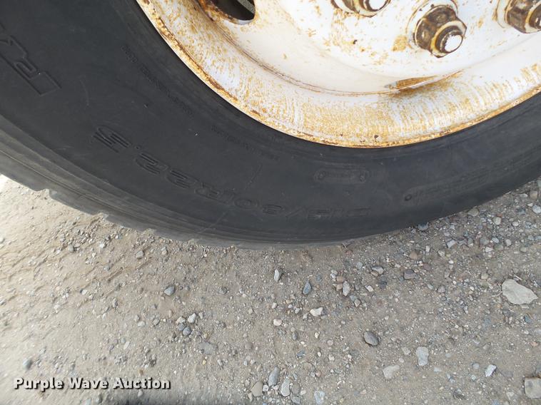 image for item DD1134 2004 Mack RD688S dump truck