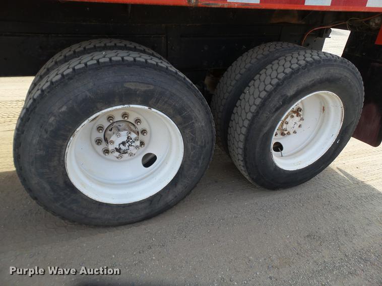 image for item DD1134 2004 Mack RD688S dump truck