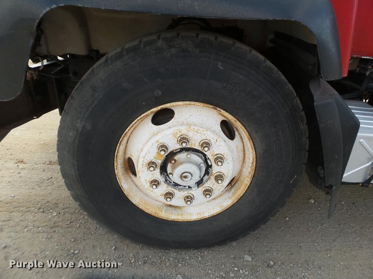 image for item DD1134 2004 Mack RD688S dump truck