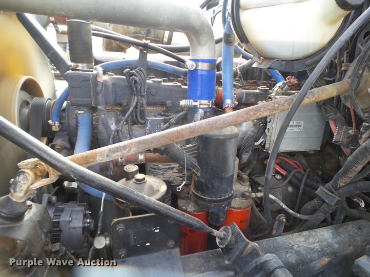 image for item DD1134 2004 Mack RD688S dump truck