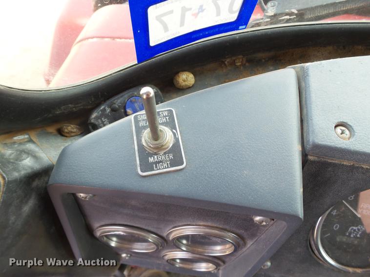 image for item DD1134 2004 Mack RD688S dump truck