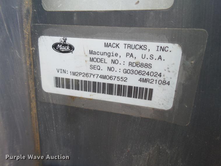 image for item DD1134 2004 Mack RD688S dump truck