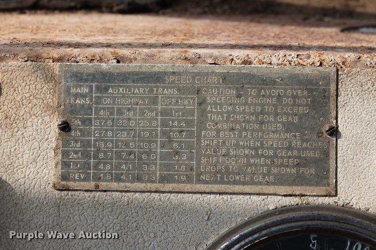 image for item DD4985 1969 P & H 645TC crane