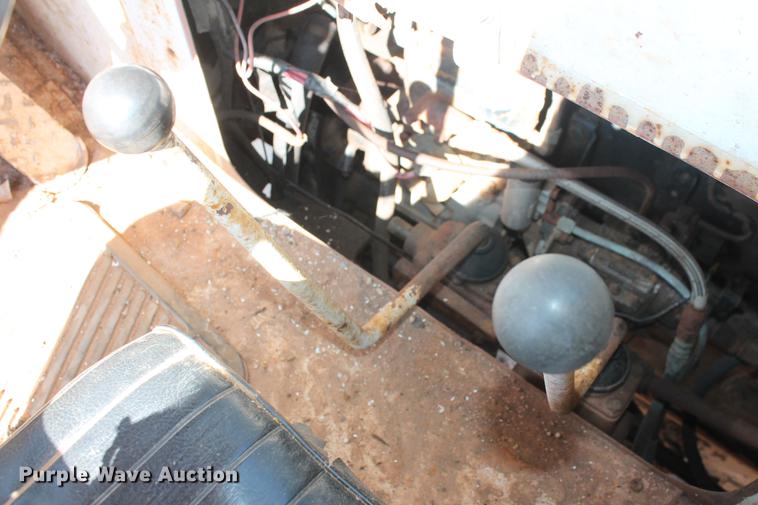 image for item DD4985 1969 P & H 645TC crane