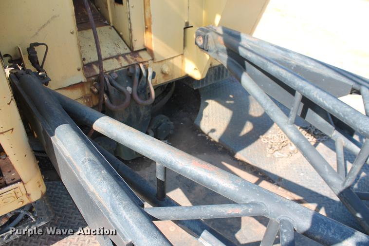 image for item DD4985 1969 P & H 645TC crane