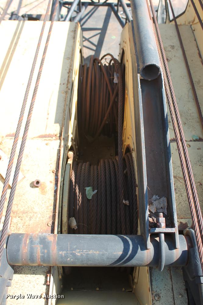 image for item DD4985 1969 P & H 645TC crane