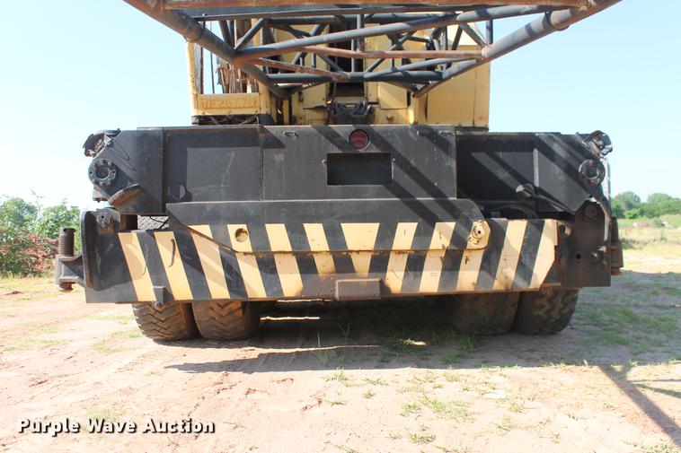 image for item DD4985 1969 P & H 645TC crane