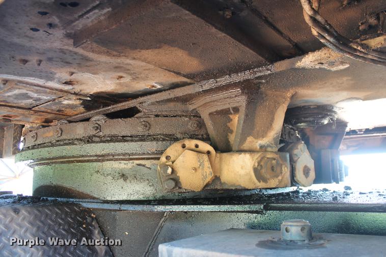 image for item DD4985 1969 P & H 645TC crane