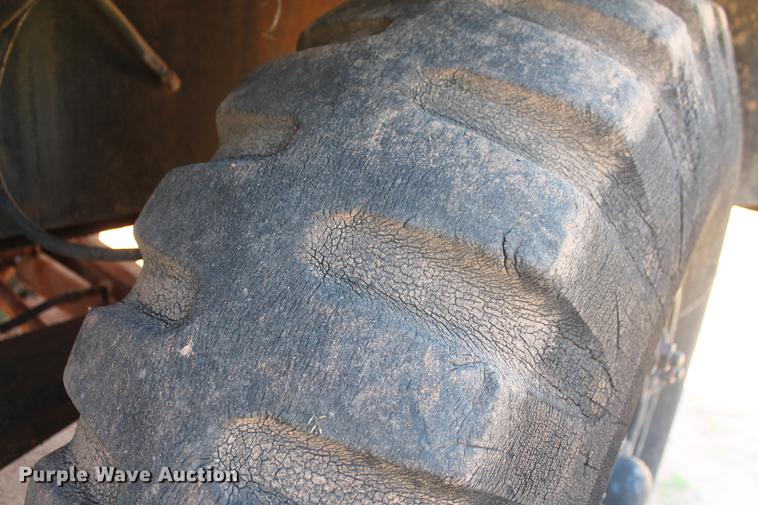 image for item DD4985 1969 P & H 645TC crane