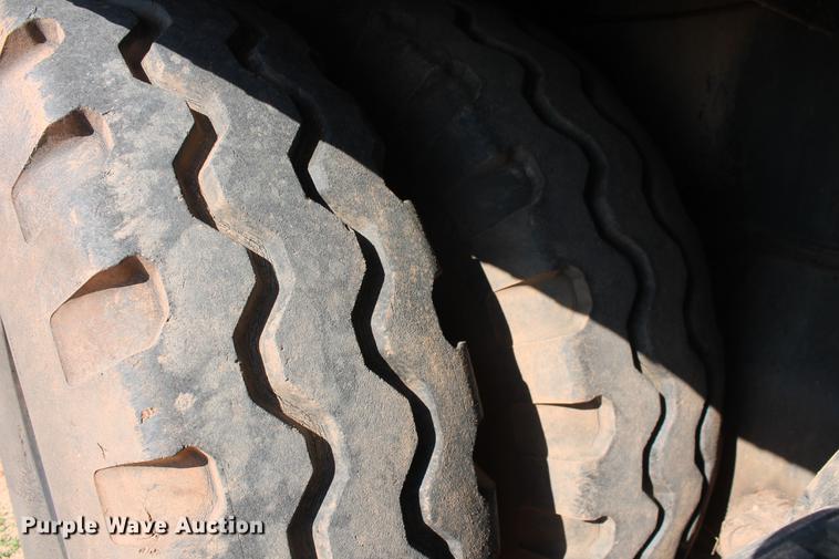 image for item DD4985 1969 P & H 645TC crane