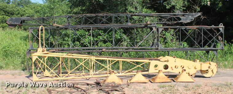 image for item DD4985 1969 P & H 645TC crane