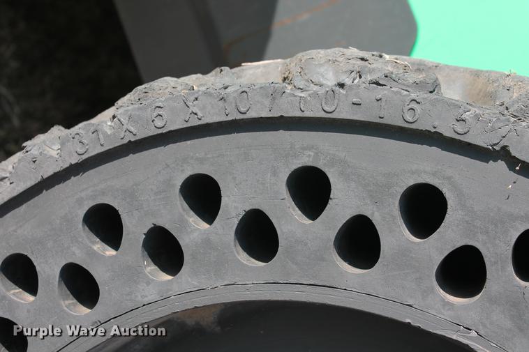 image for item DD5255 2011 Bobcat S175 skid steer